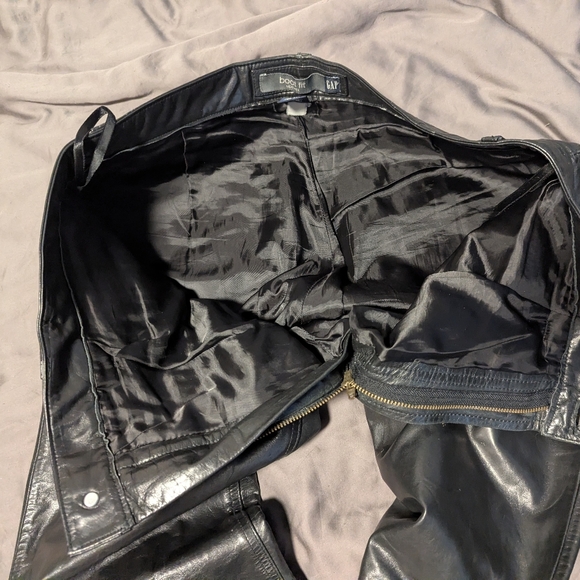 GAP Men's Shiny Black Leather Jeans - Picture 6 of 6